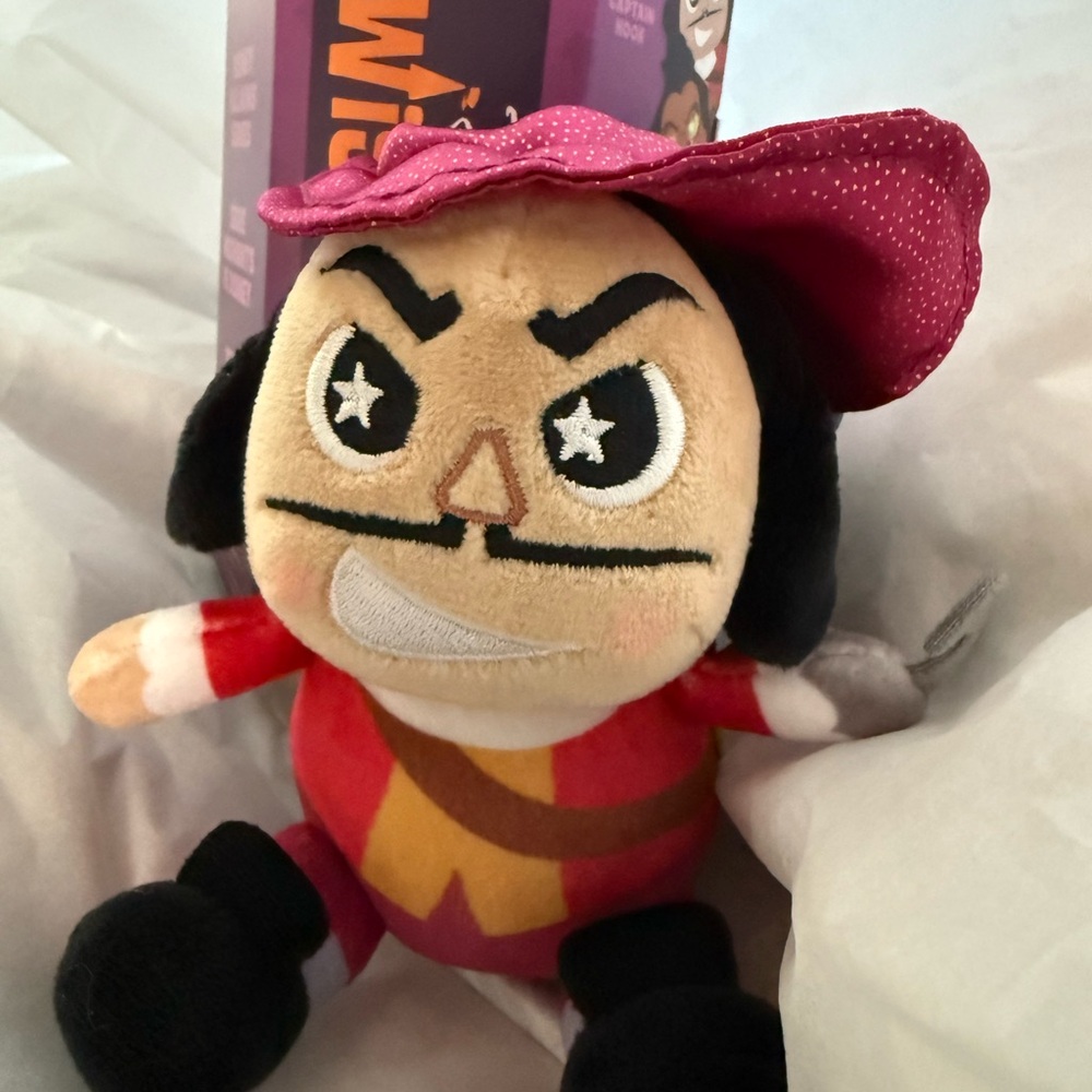 Disney‎ Wishables Shimmer Villians- Captain Hook 2025